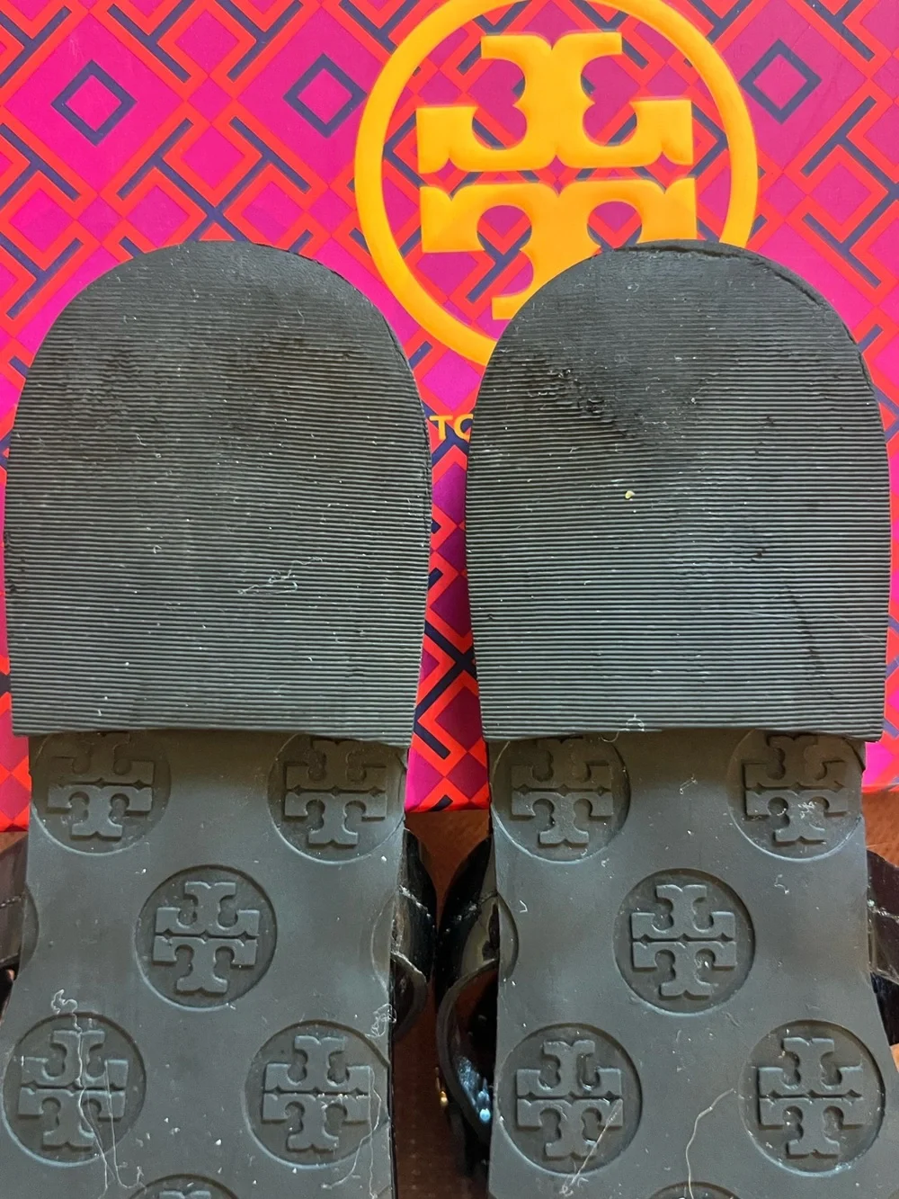 Size 6 Black Tory Burch